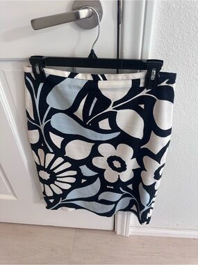 Hobbs of London, fully Line skirt size 4, Original price $180